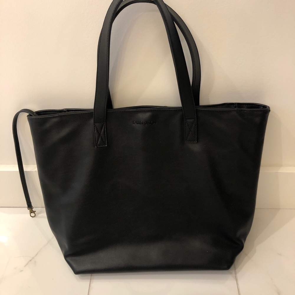 Brand new Fawn Design tote